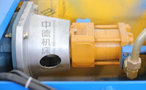 ZDPK-10025采用國內(nèi)一流品牌電機(jī)及油泵，動(dòng)力強(qiáng)勁，噪音低.jpg